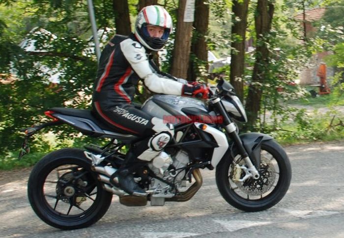 Ετοιμάζεται το MV Agusta Brutale 675